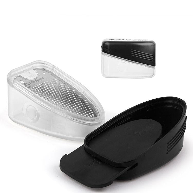 GRATTUGIA CON CONTENITORE MICROPLANE