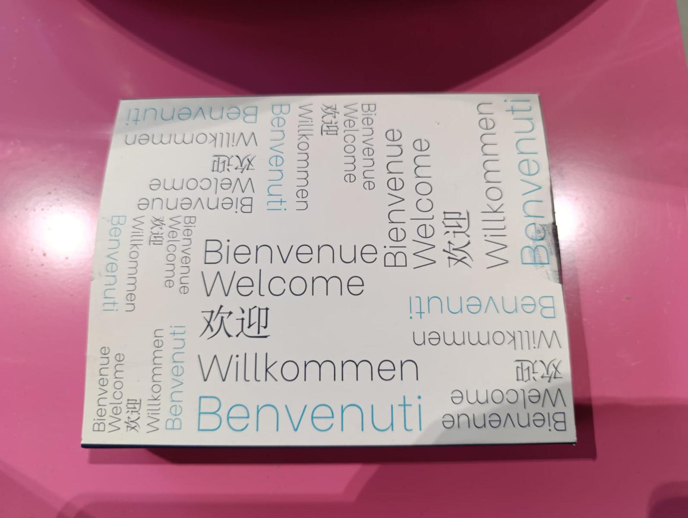 BOX LINEA CORTESIA (2SHAMPOO/DOCCIA-2IGIENE INT-VANITY-CUFFIA)