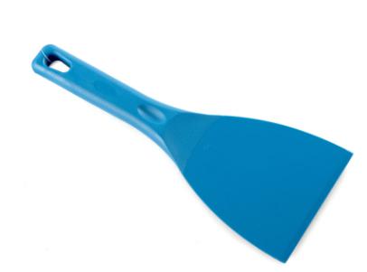 SPATOLA FLESSIBILE IN MATERIALE ANTIURTO AZZURRO 10CM