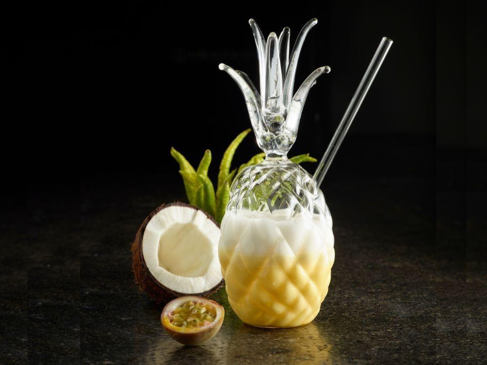 BICCHIERE A FORMA DI ANANAS CON CANNUCCIA 300ML