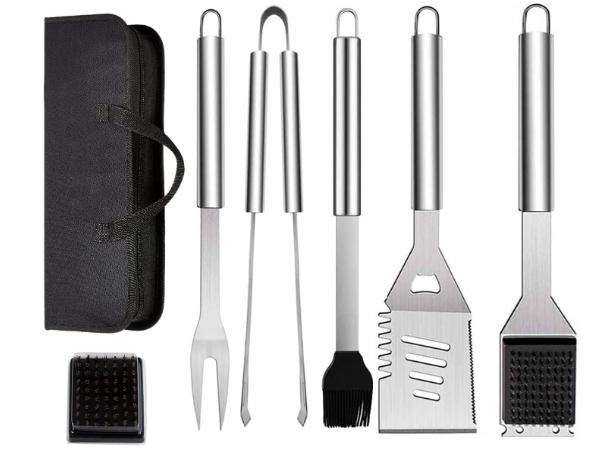 SET DI 7 UTENSILI PER BARBECUE IN ACCIAIO INOX CON BORSA